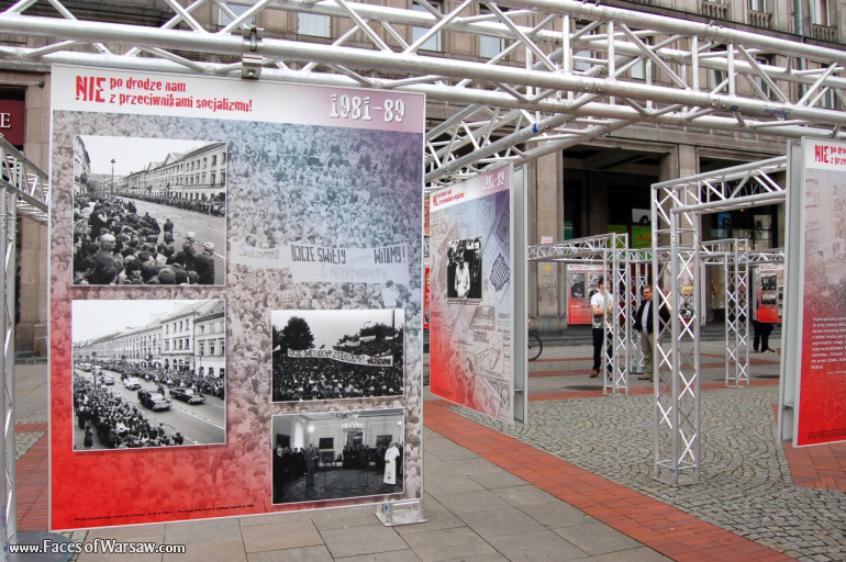 Faces of Warsaw - "We go separate ways with the oponents of socialism!", Konstytucji Square, 2009