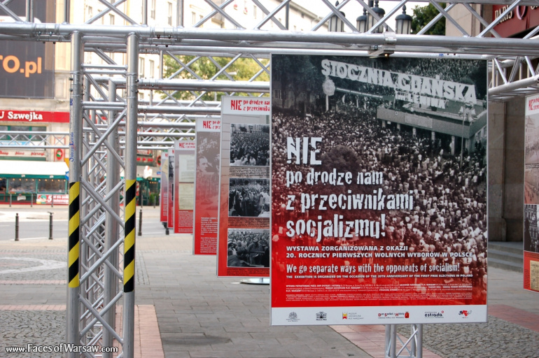 Faces of Warsaw - "We go separate ways with the oponents of socialism!", Konstytucji Square, 2009