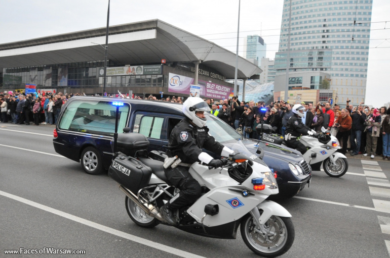Faces of Warsaw - National mourning after government plane crash near Smolensk