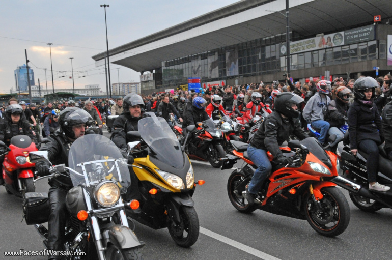 Faces of Warsaw - National mourning after government plane crash near Smolensk