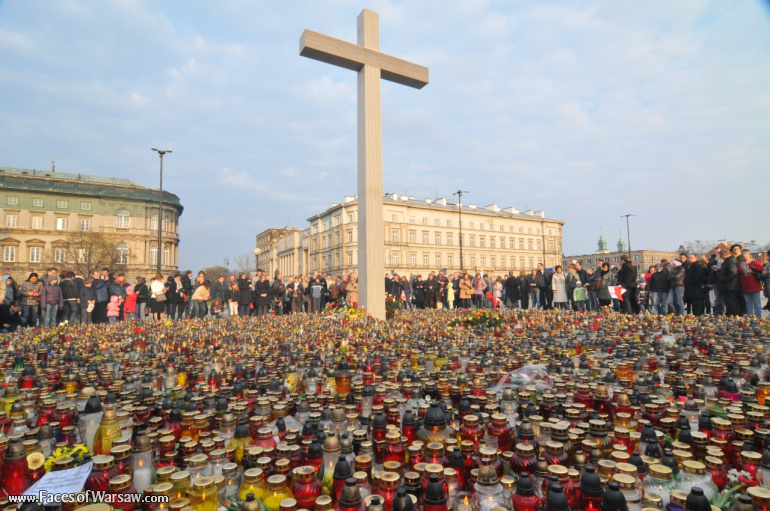 Faces of Warsaw - National mourning after government plane crash near Smolensk