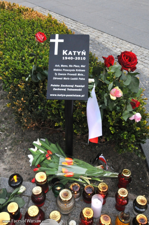 Faces of Warsaw - National mourning after government plane crash near Smolensk