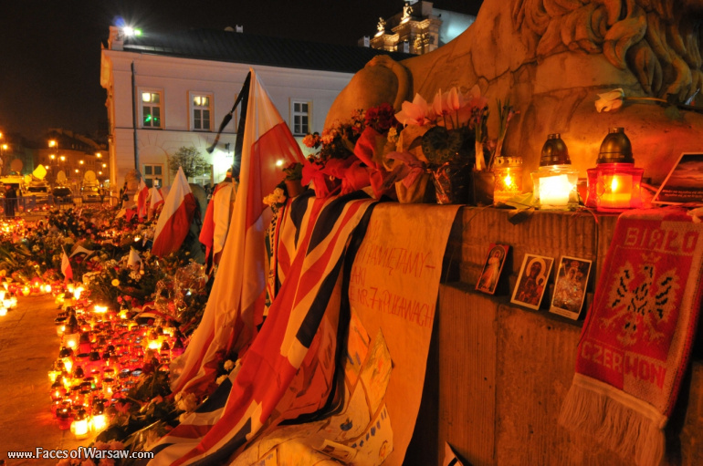 Faces of Warsaw - National mourning after government plane crash near Smolensk