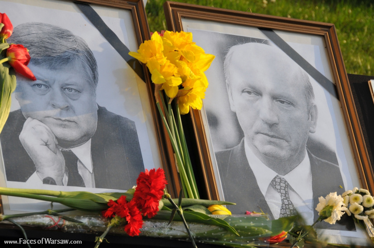 Faces of Warsaw - National mourning after government plane crash near Smolensk