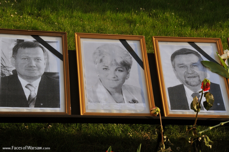 Faces of Warsaw - National mourning after government plane crash near Smolensk