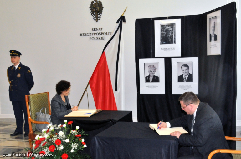 Faces of Warsaw - National mourning after government plane crash near Smolensk