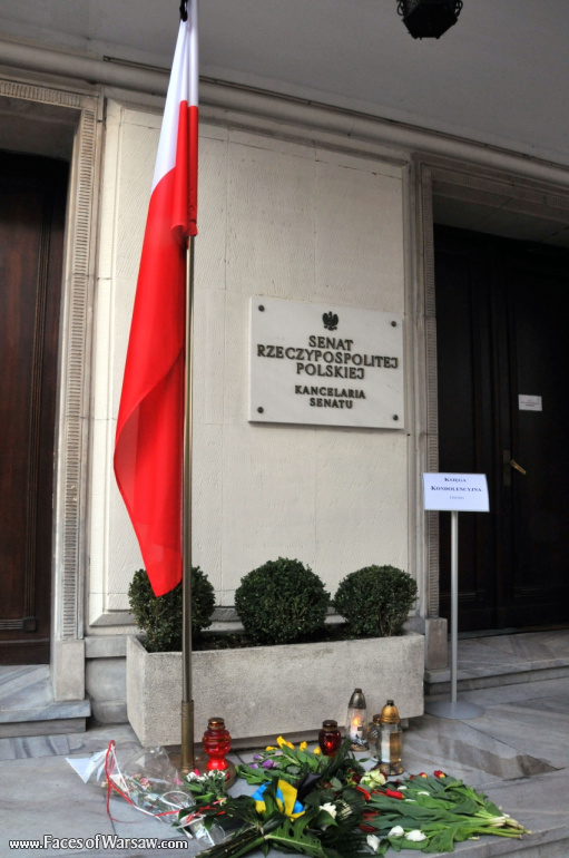 Faces of Warsaw - National mourning after government plane crash near Smolensk