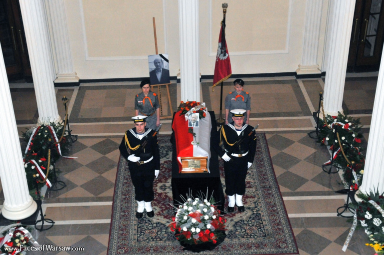 Faces of Warsaw - National mourning after government plane crash near Smolensk