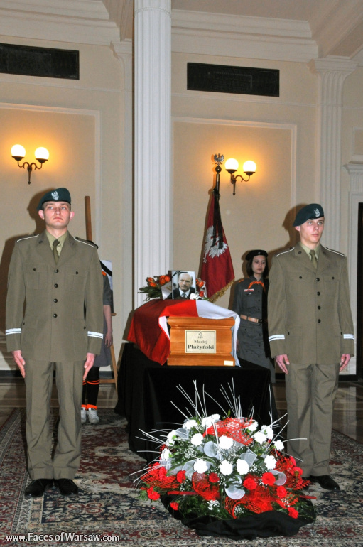 Faces of Warsaw - National mourning after government plane crash near Smolensk