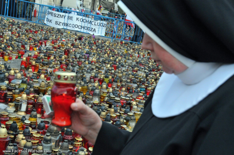 Faces of Warsaw - National mourning after government plane crash near Smolensk