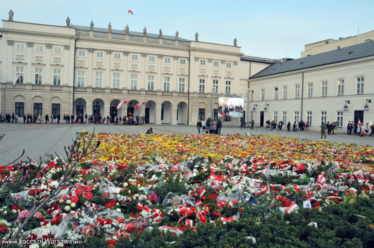 Faces of Warsaw - National mourning after government plane crash near Smolensk
