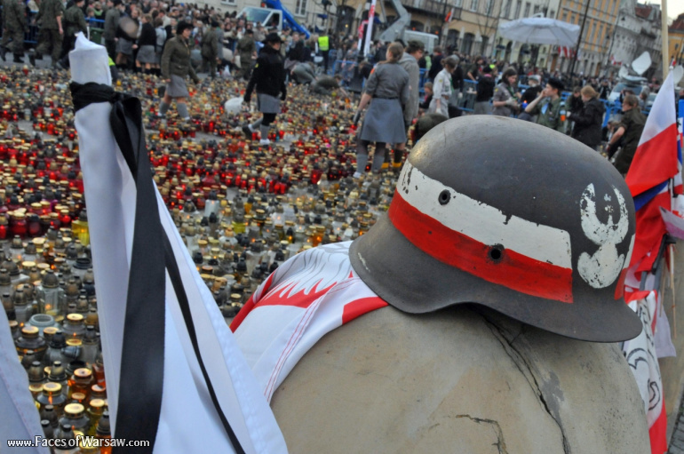 Faces of Warsaw - National mourning after government plane crash near Smolensk