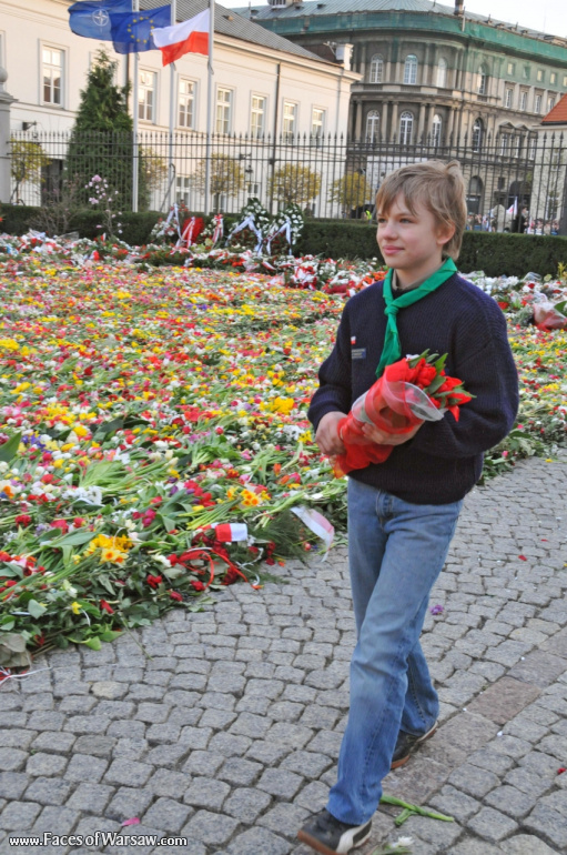 Faces of Warsaw - National mourning after government plane crash near Smolensk