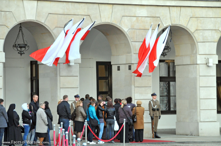 Faces of Warsaw - National mourning after government plane crash near Smolensk