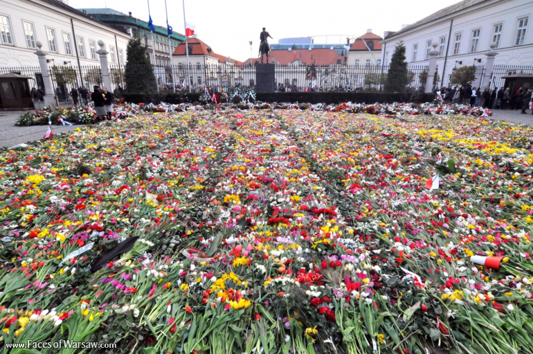 Faces of Warsaw - National mourning after government plane crash near Smolensk