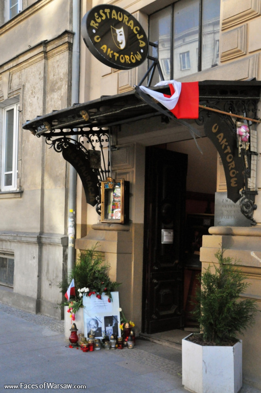 Faces of Warsaw - National mourning after government plane crash near Smolensk
