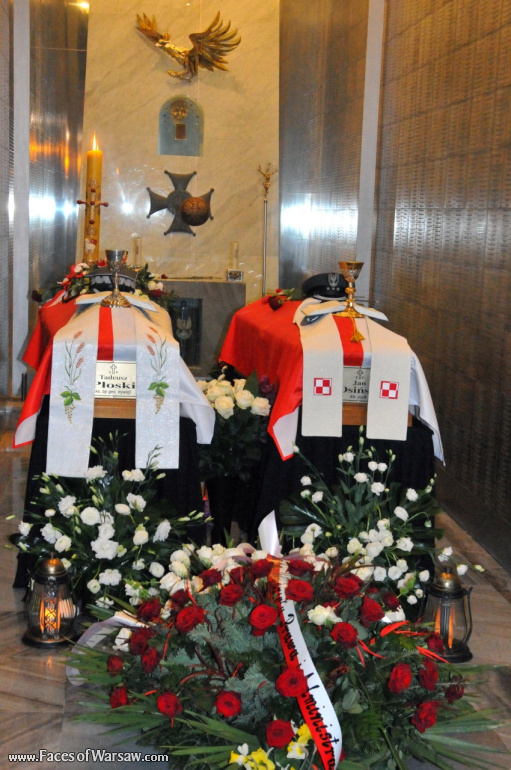 Faces of Warsaw - National mourning after government plane crash near Smolensk