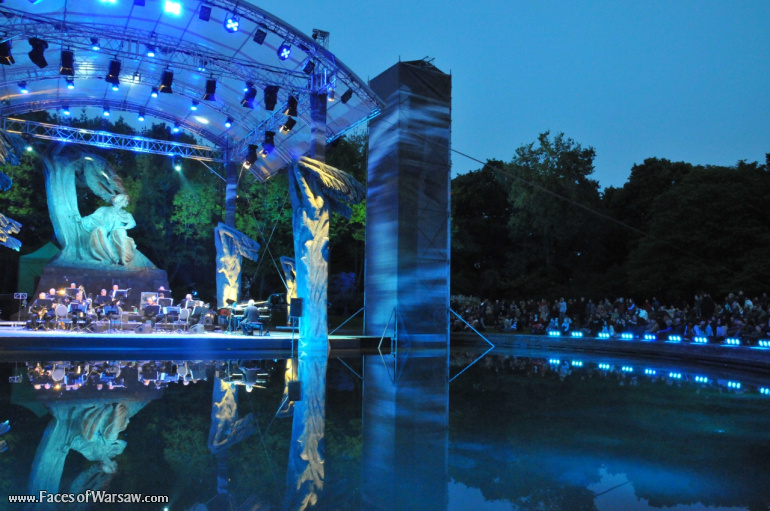 Faces of Warsaw - Michael Nyman and Motion Trio in Royal Łazienki