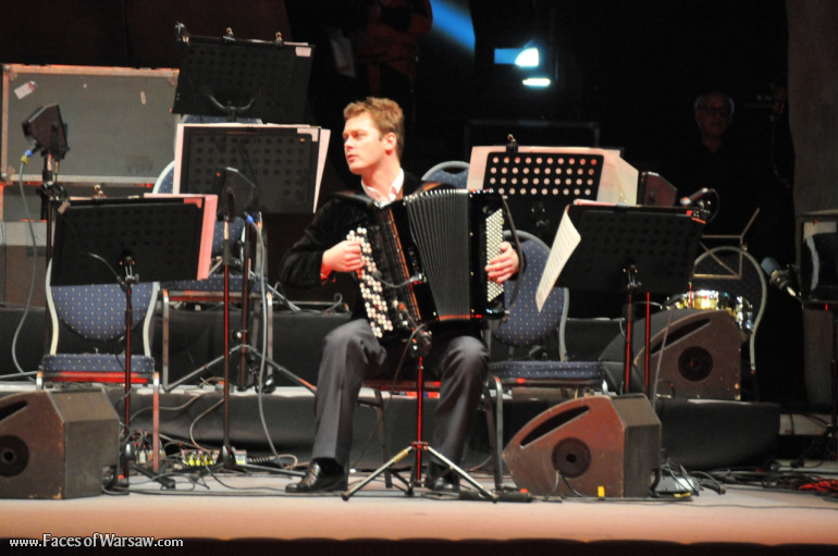 Faces of Warsaw - Michael Nyman and Motion Trio in Royal Łazienki
