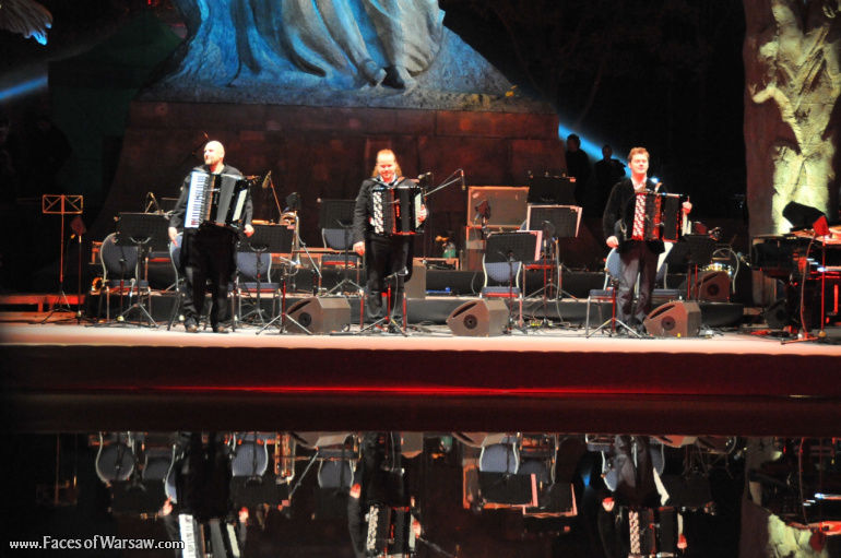Faces of Warsaw - Michael Nyman and Motion Trio in Royal Łazienki