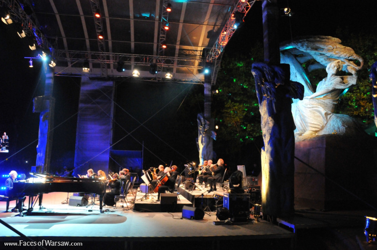 Faces of Warsaw - Michael Nyman and Motion Trio in Royal Łazienki