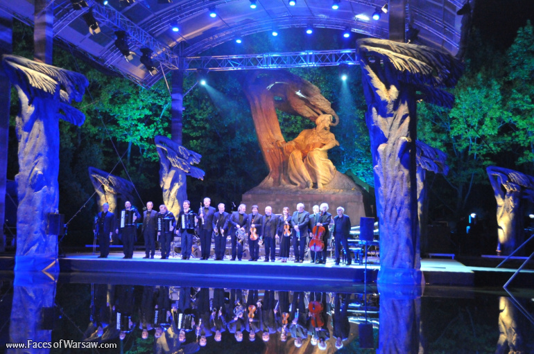 Faces of Warsaw - Michael Nyman and Motion Trio in Royal Łazienki