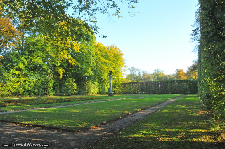 Faces of Warsaw - Autumn in Nieborów park, October 2010