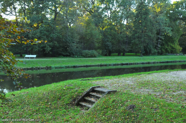 Faces of Warsaw - Autumn in Nieborów park, October 2010