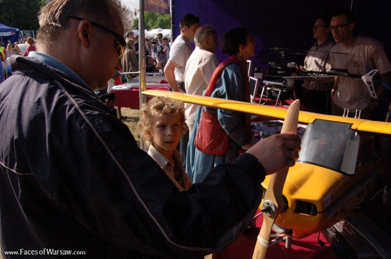 Faces of Warsaw - Scientific Picnic 2008