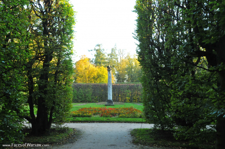 Faces of Warsaw - Autumn in Nieborów park, October 2010