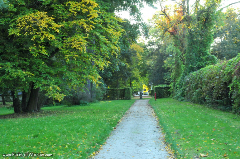 Faces of Warsaw - Autumn in Nieborów park, October 2010