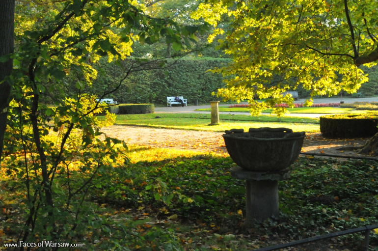 Faces of Warsaw - Autumn in Nieborów park, October 2010