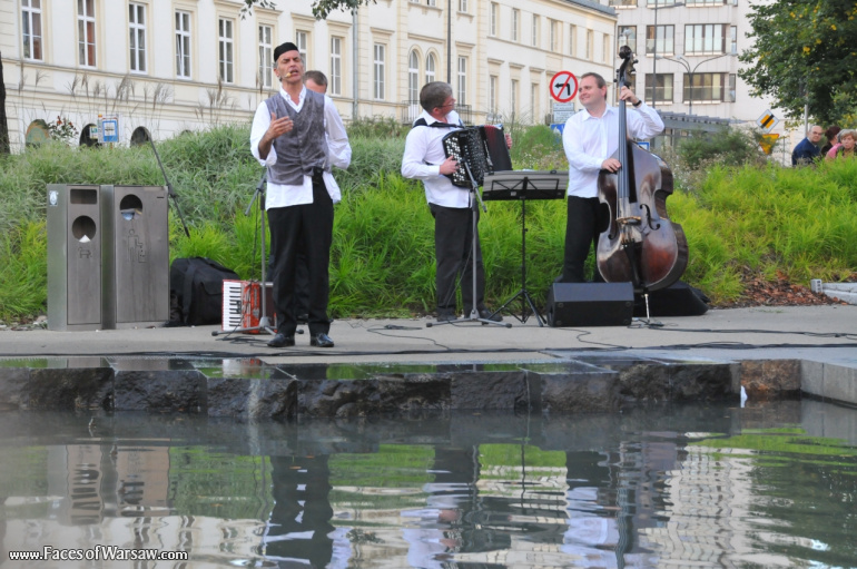 Faces of Warsaw - "Singer's Warsaw" Festival 2011: Concert "Yiddish on the grass"