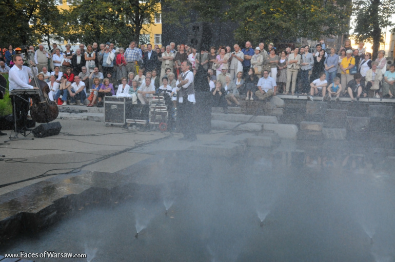 Faces of Warsaw - "Singer's Warsaw" Festival 2011: Concert "Yiddish on the grass"