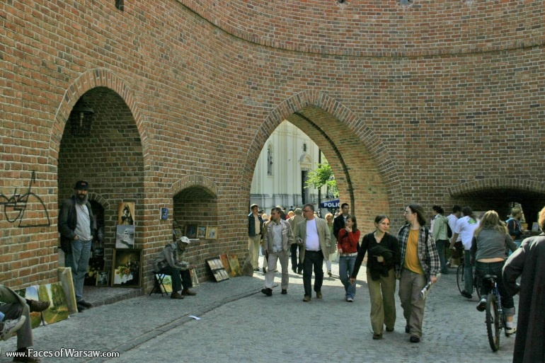 Faces of Warsaw - Artists present their works in the Barbican