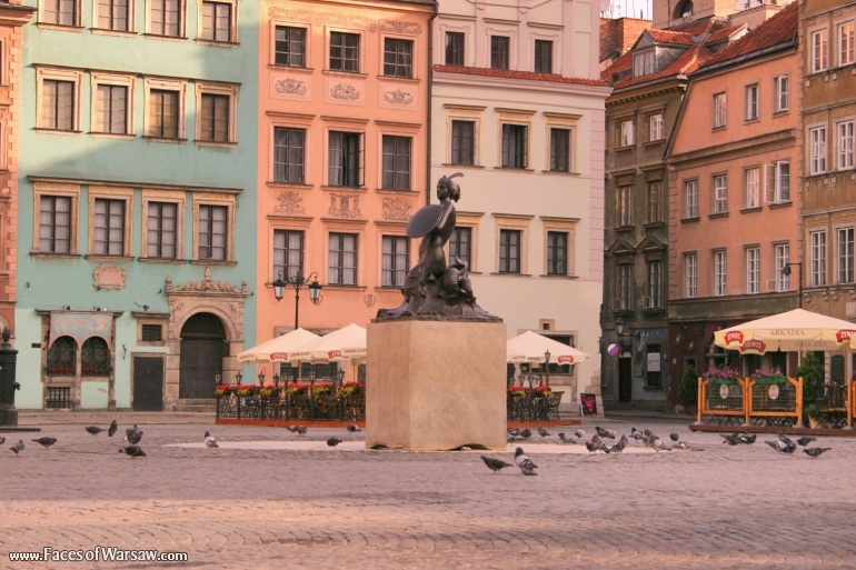 Faces of Warsaw - Market - Place: early morning