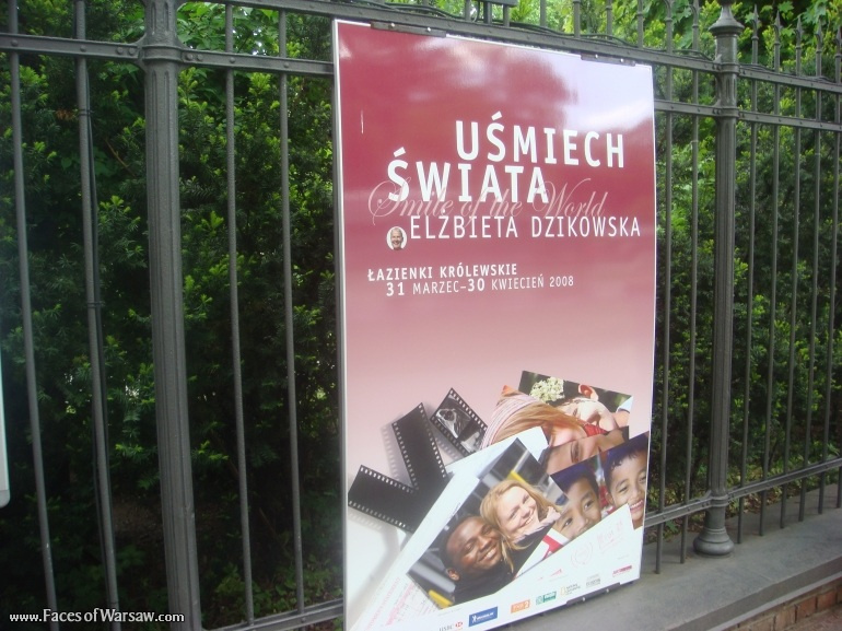 Faces of Warsaw - "Smile of the World" Photo Exhibition - Łazienki fencing