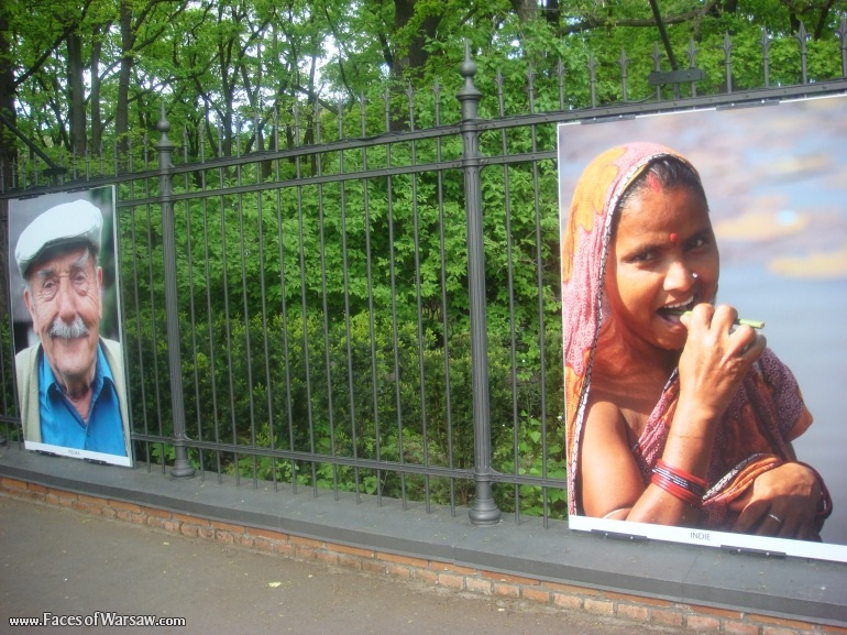 Faces of Warsaw - "Smile of the World" Photo Exhibition - Łazienki fencing