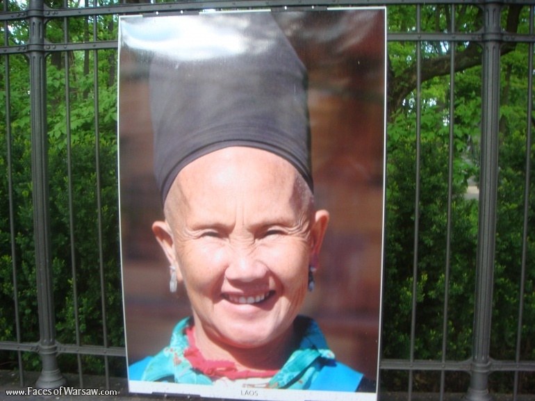 Faces of Warsaw - "Smile of the World" Photo Exhibition - Łazienki fencing