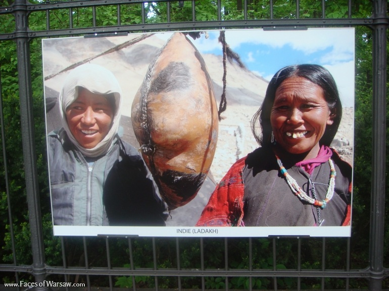 Faces of Warsaw - "Smile of the World" Photo Exhibition - Łazienki fencing