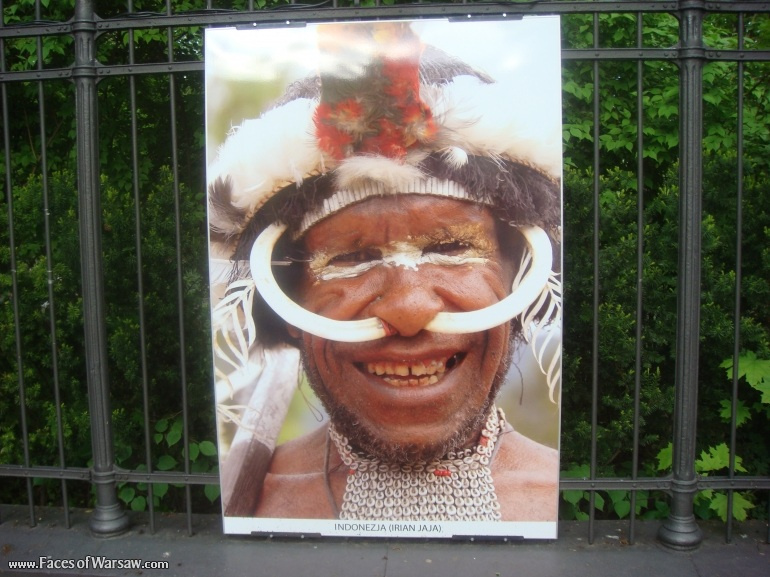 Faces of Warsaw - "Smile of the World" Photo Exhibition - Łazienki fencing