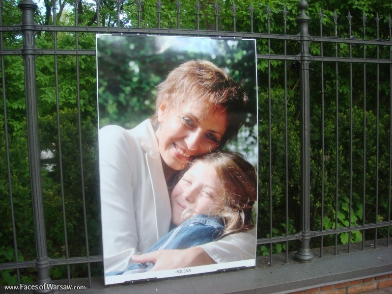 Faces of Warsaw - "Smile of the World" Photo Exhibition - Łazienki fencing